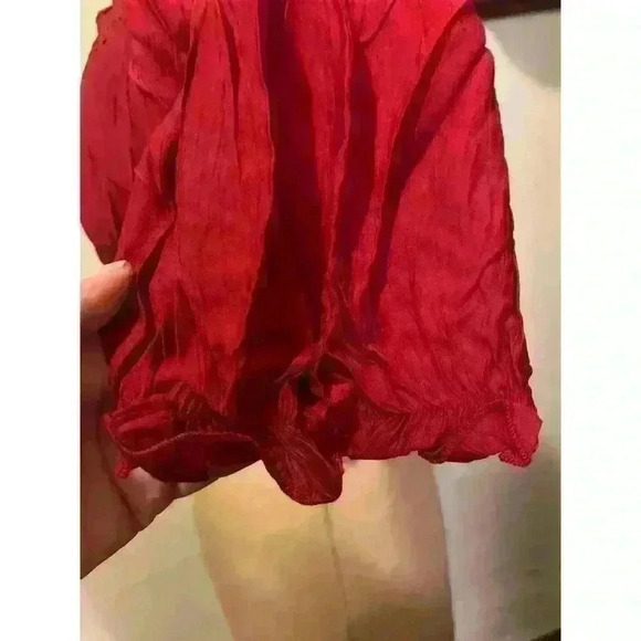 Dark Red Square Neck Ruffled Lantern Sleeve Cropped Top NWT Size L - Picture 6 of 10